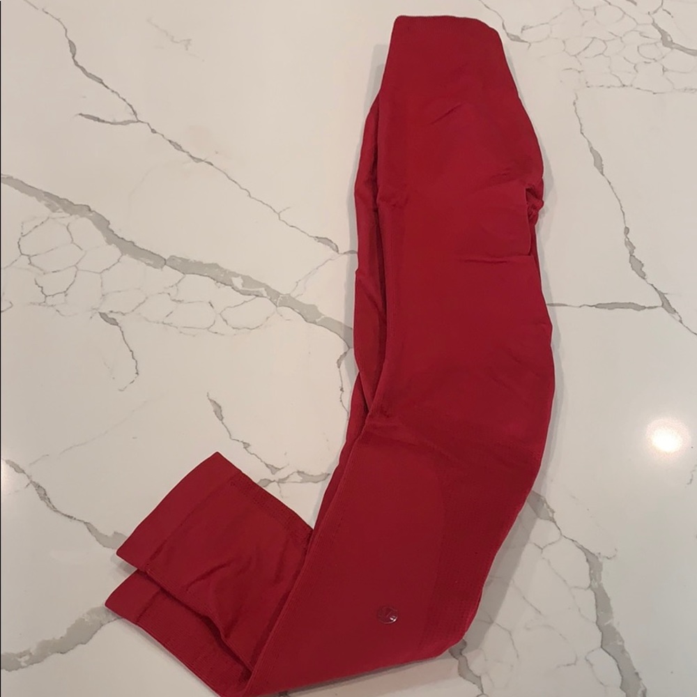 Lululemon size 4